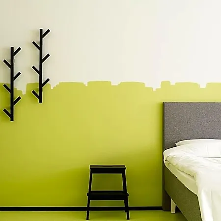 Neotel Hostel *